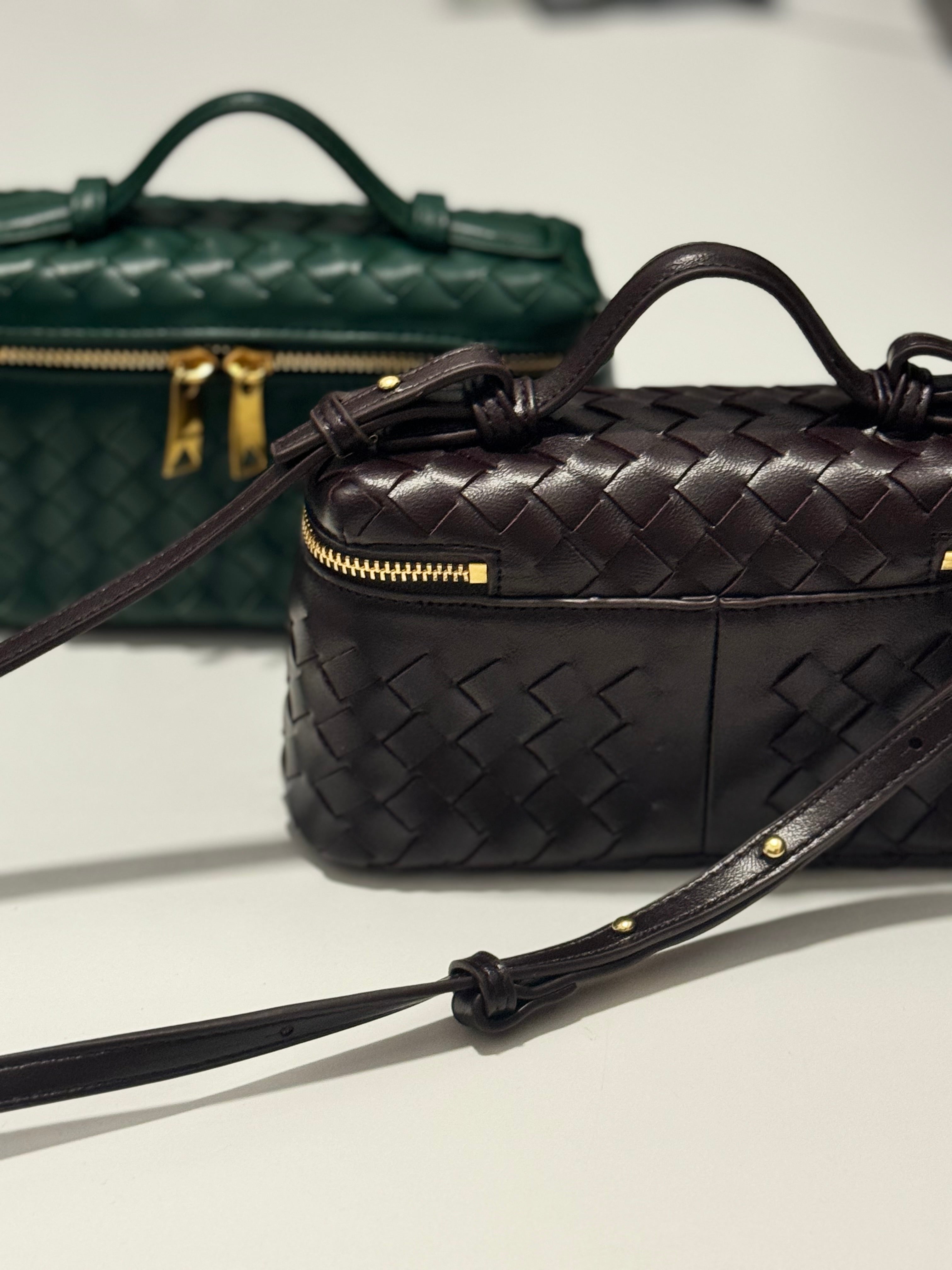 LANA woven bag
