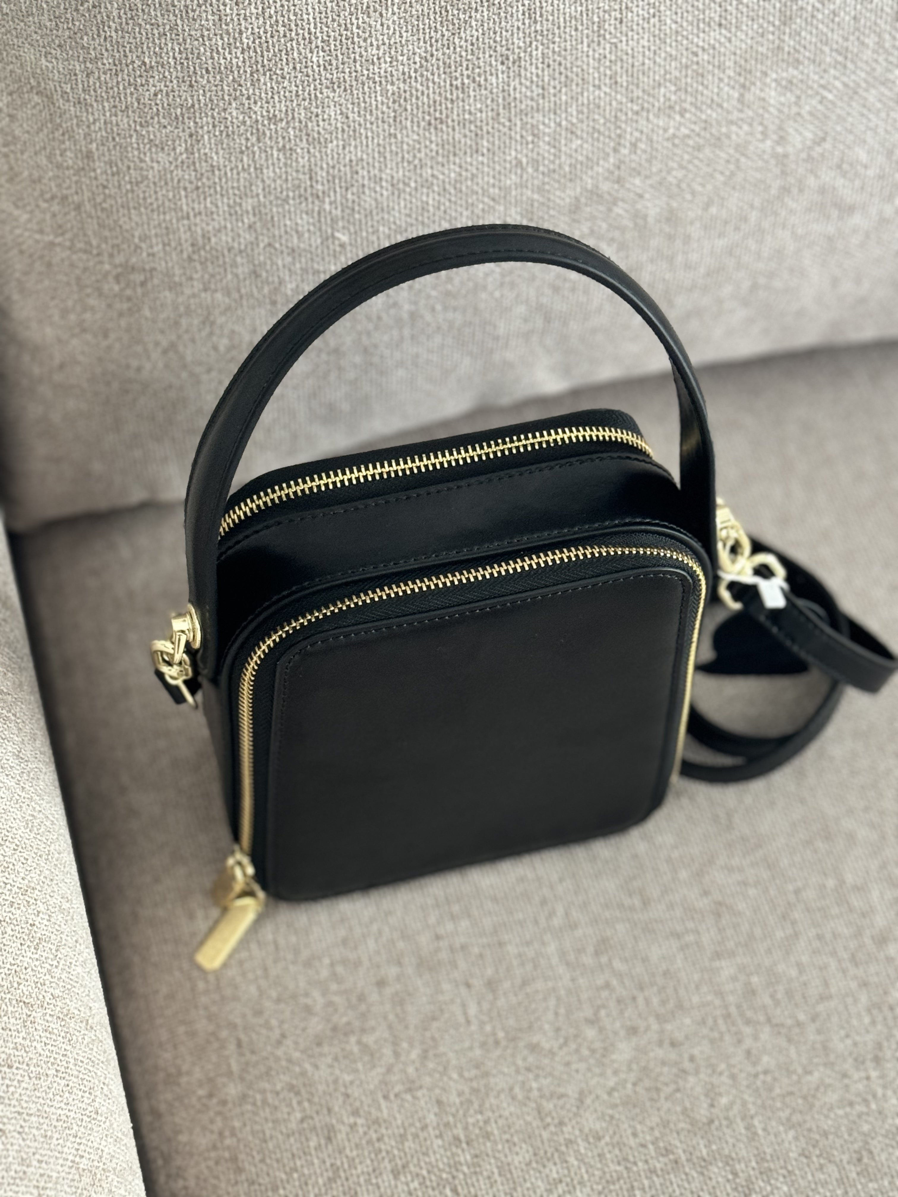 CORA accordion square bag