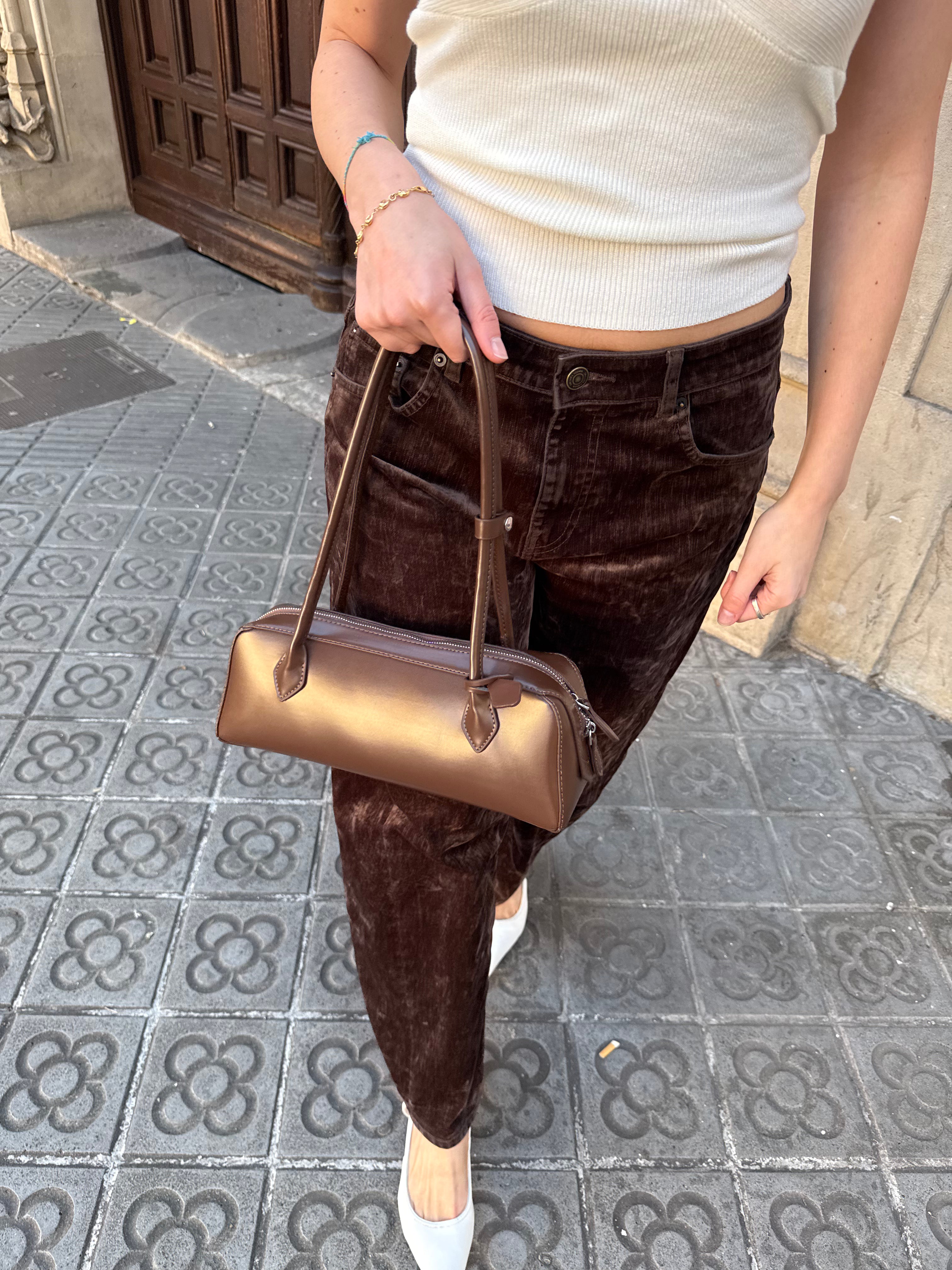 New! JULIA the sleek baguette bag