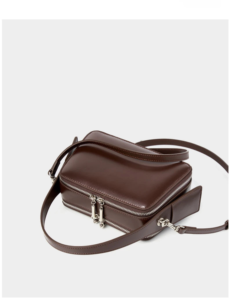 AVA accordion box bag