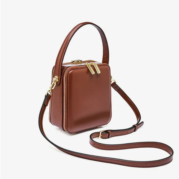 CORA accordion square bag