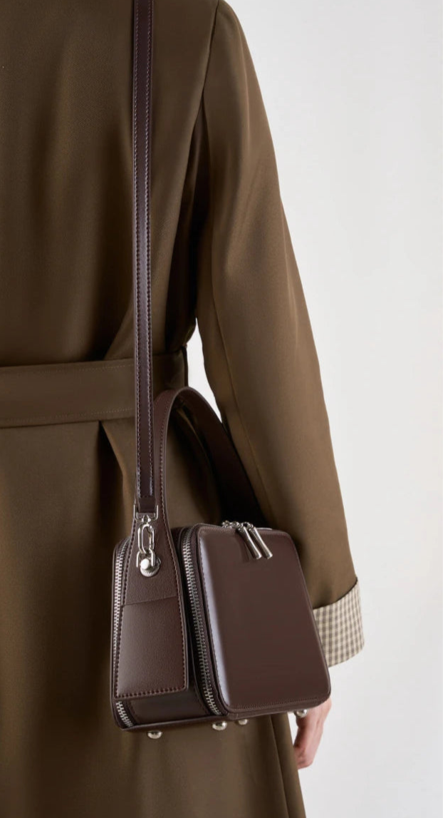 AVA accordion box bag