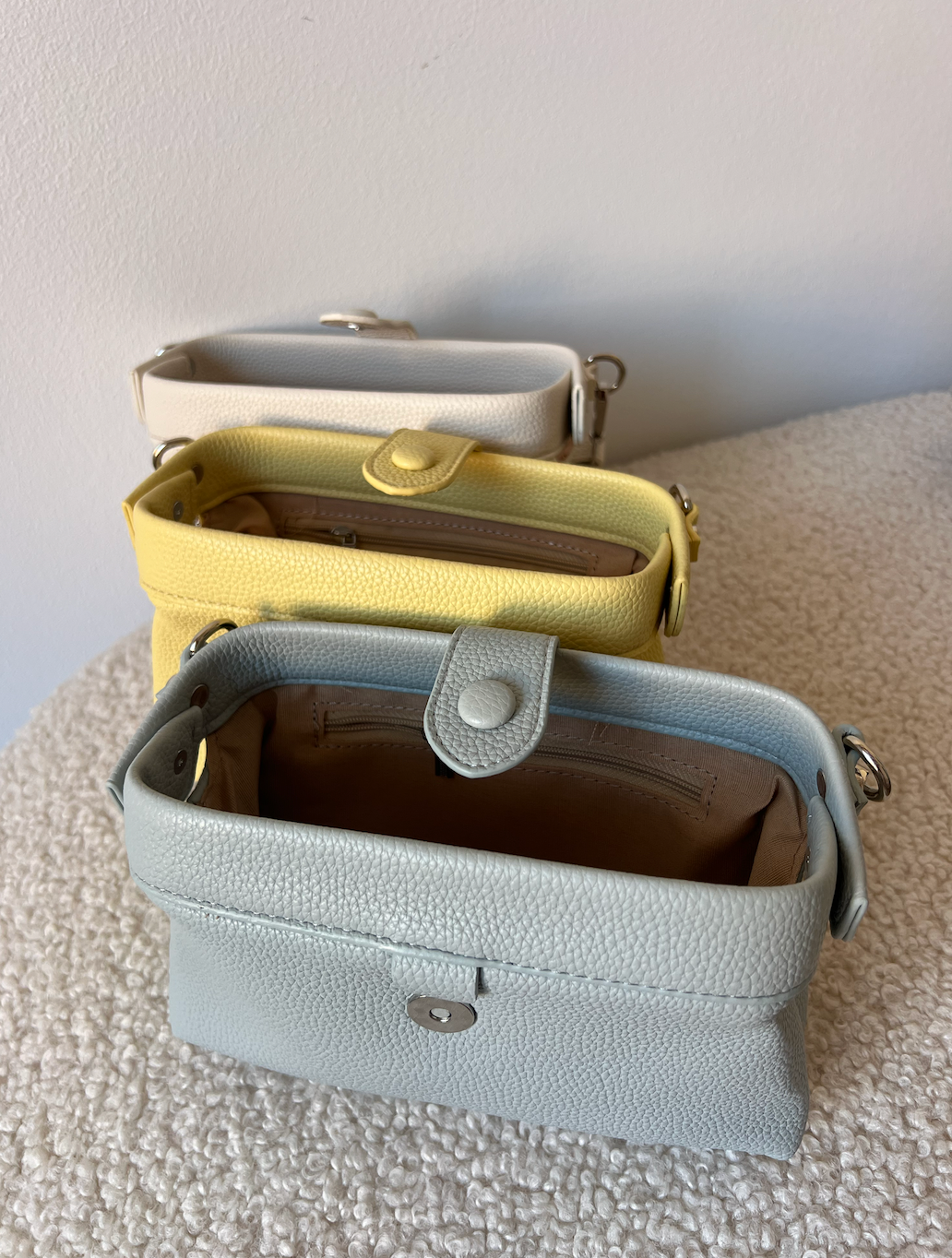 New! LICHI pop open bag