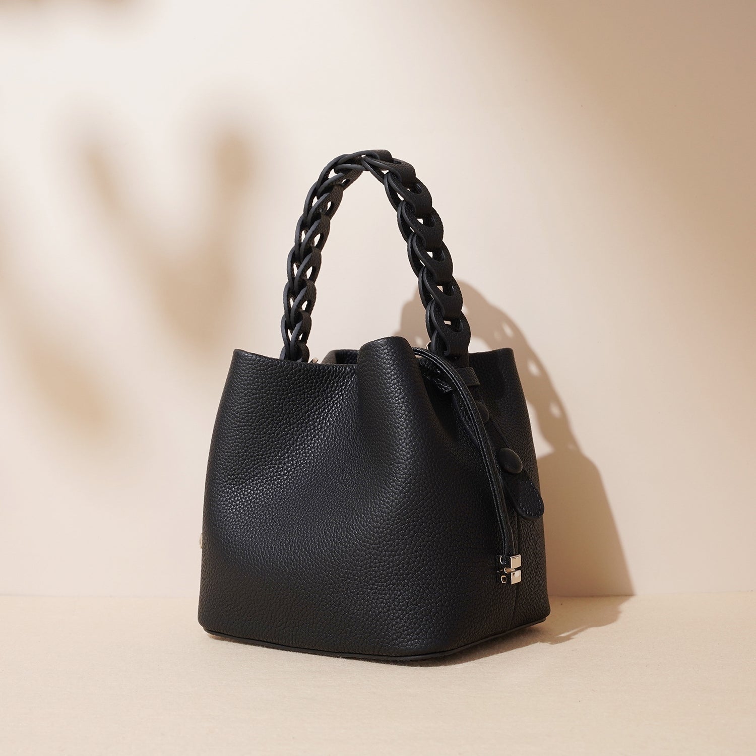 New! ELENA bucket bag