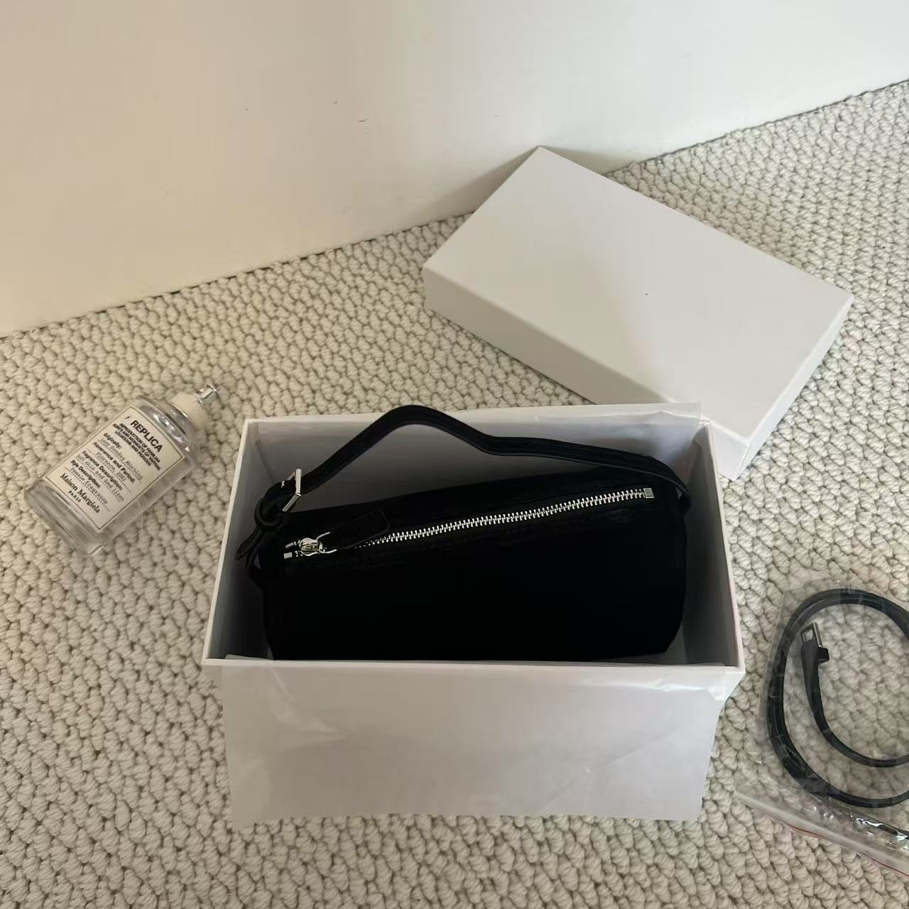 New! TINA the tiny bag