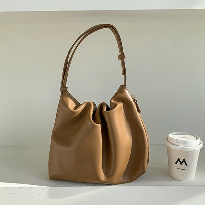 New! MUZE The Side Zip Shoulder Bag
