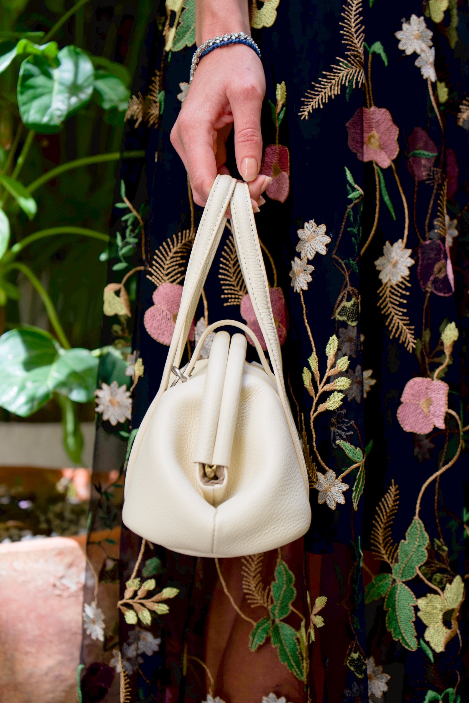 New! NOA the soft clip bag