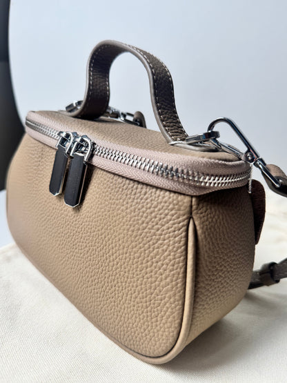 New! VICKY essentials tiny box bag