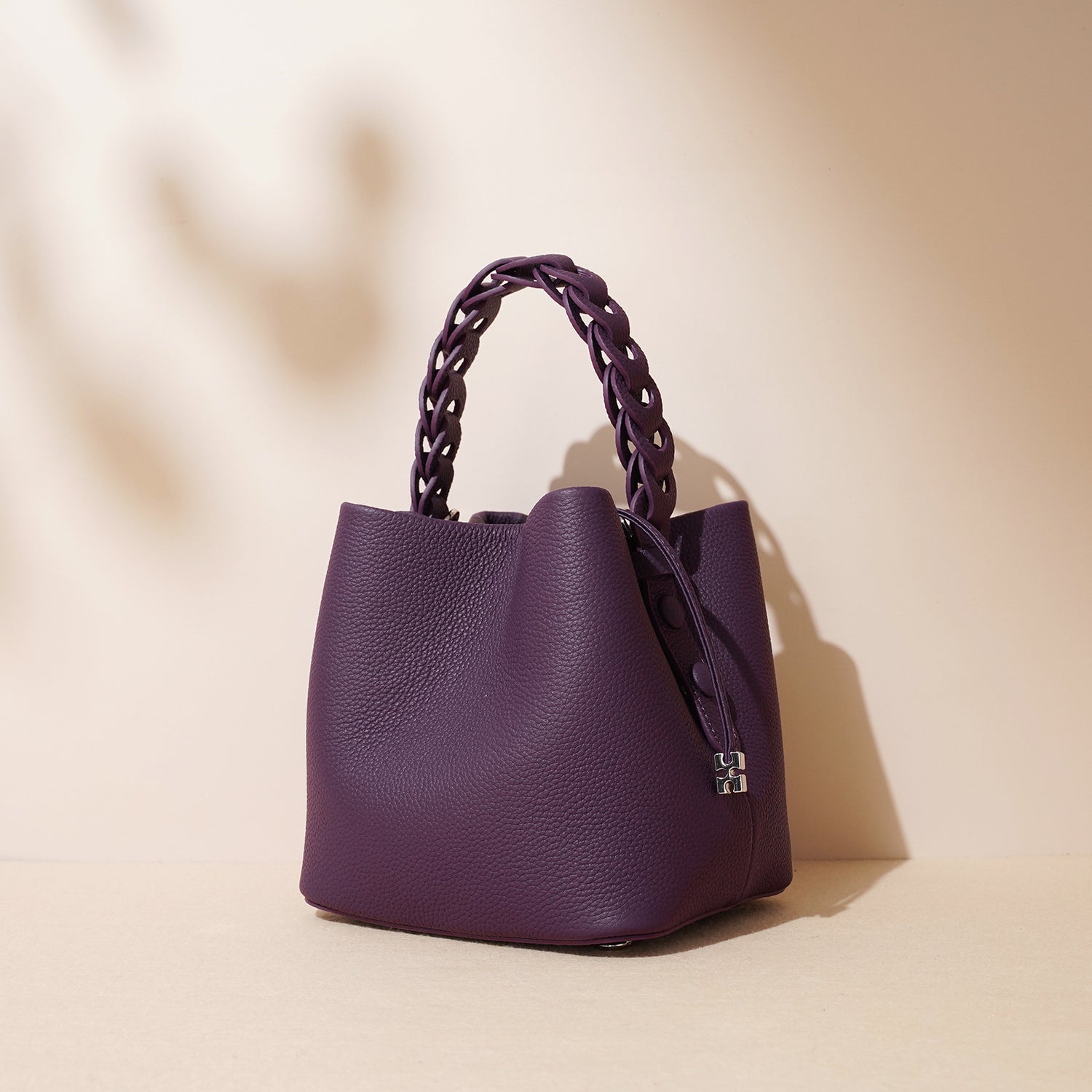 New! ELENA bucket bag