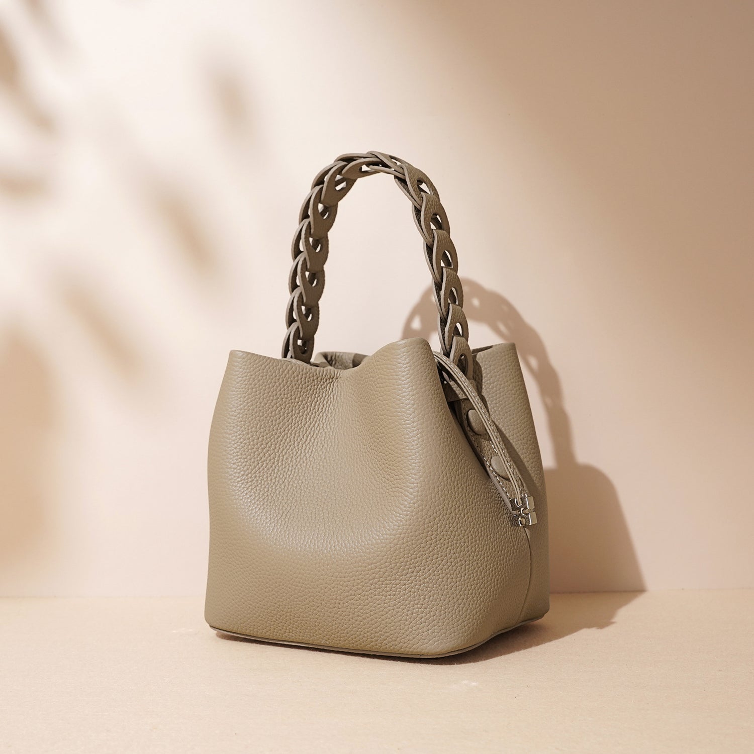 New! ELENA bucket bag
