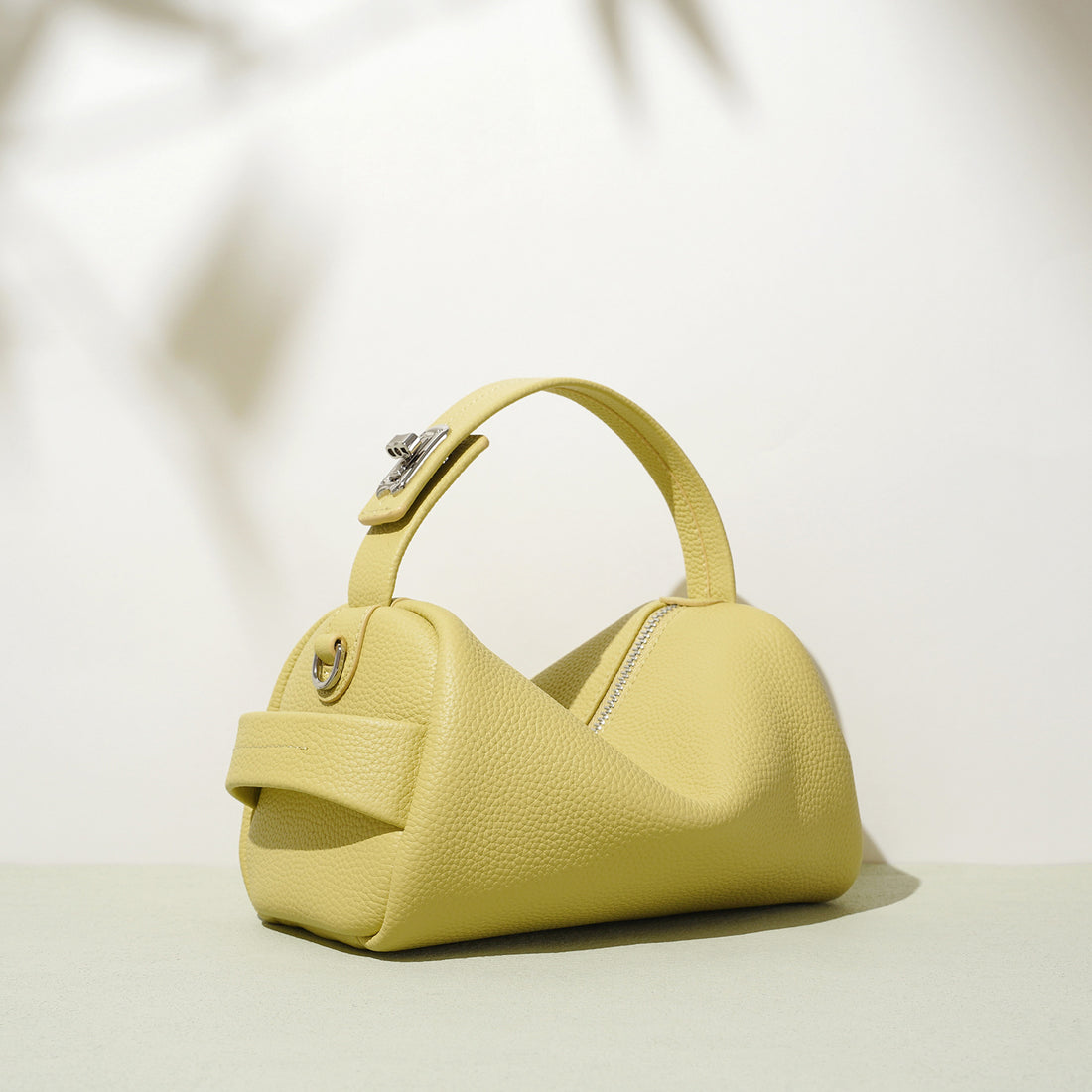 New! OLI mini barrel bag